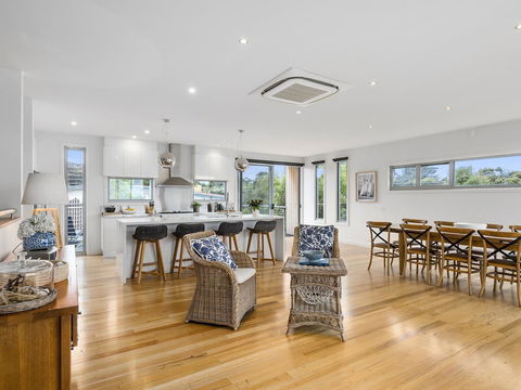 Aireys Ocean View - VIC Tourism 5