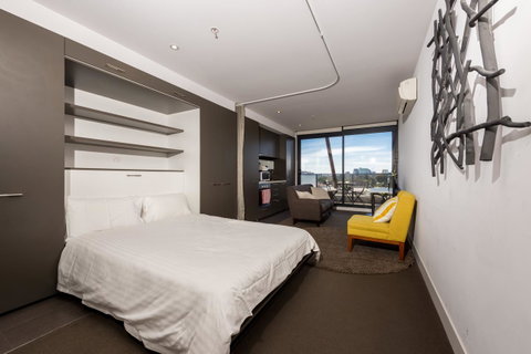 Amazing Accommodations : South Yarra - VIC Tourism 29