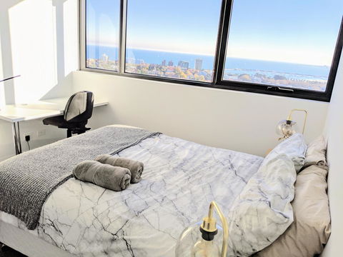 Breathtaking View Apartment With Gym & Sauna - VIC Tourism 15