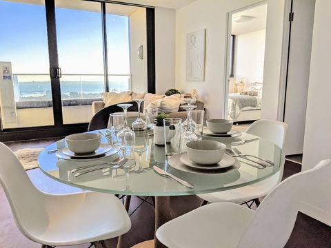Breathtaking View Apartment With Gym & Sauna - VIC Tourism 23