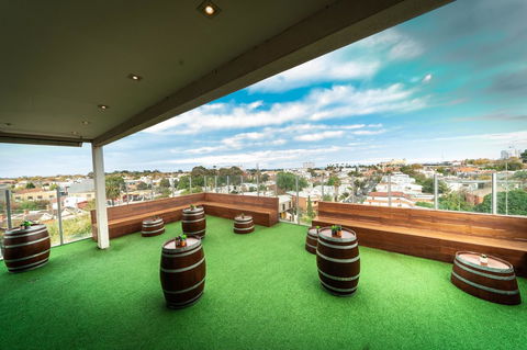 Summer House Melbourne - VIC Tourism 0