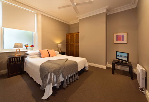 Athelstane House - VIC Tourism 11