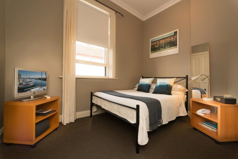 Athelstane House - VIC Tourism 17