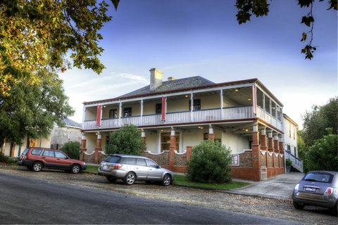 Athelstane House - VIC Tourism 1