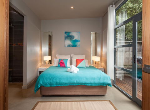 The Love Shack - Romantic Bungalow - VIC Tourism 9