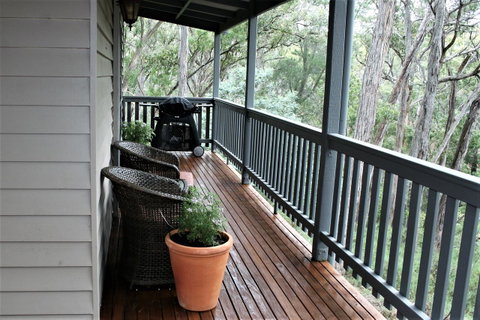 Tangenong Cottages - VIC Tourism 18