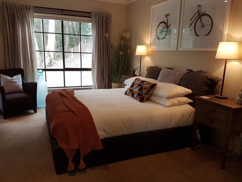 Tangenong Cottages - VIC Tourism 3