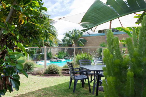 Tropicana Motor Inn - VIC Tourism 44