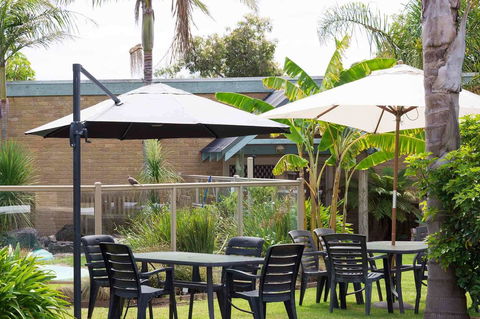 Tropicana Motor Inn - VIC Tourism 40