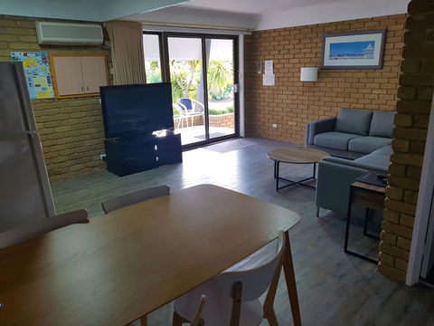 Tropicana Motor Inn - VIC Tourism 33