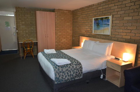 Tropicana Motor Inn - VIC Tourism 4