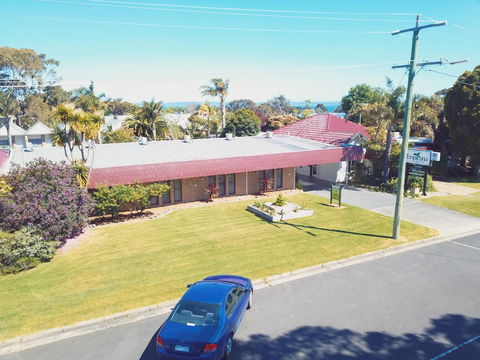 Tropicana Motor Inn - VIC Tourism 17