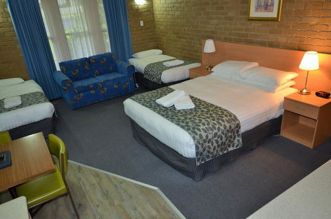 Tropicana Motor Inn - VIC Tourism 7