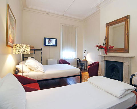Hotel Claremont Guest House - VIC Tourism 10