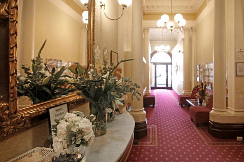 Hotel Claremont Guest House - VIC Tourism 0