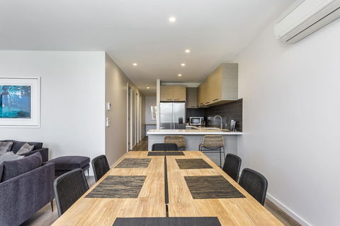 Blairgowrie Apartment 1 - On The Beach - VIC Tourism 3
