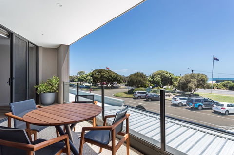 Blairgowrie Apartment 1 - On The Beach - VIC Tourism 10