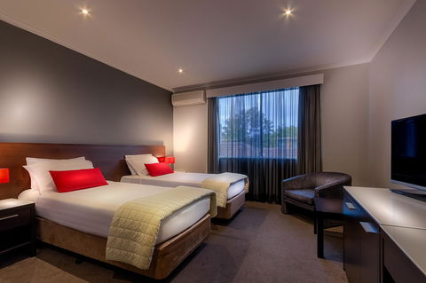 Crest On Barkly Hotel - VIC Tourism 24
