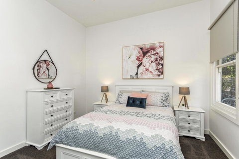 Central Bendigo Cottage, Walk To Everywhere!! - VIC Tourism 1
