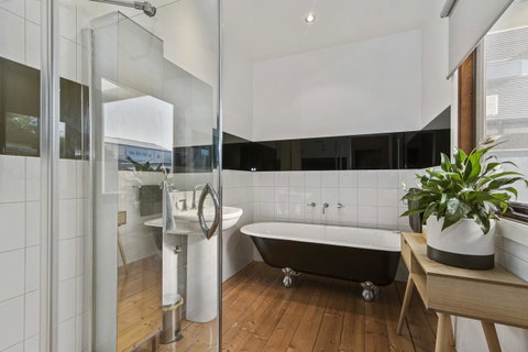 Central Bendigo Cottage, Walk To Everywhere!! - VIC Tourism 11