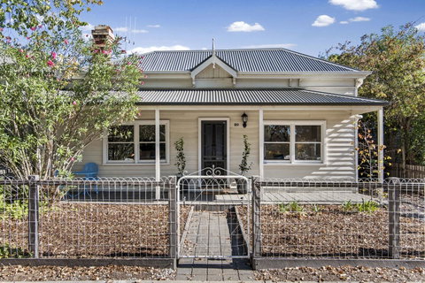 Central Bendigo Cottage, Walk To Everywhere!! - VIC Tourism 10