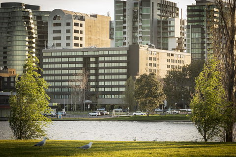 Pullman Melbourne Albert Park - VIC Tourism 1