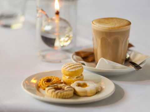 Hotel Grand Chancellor Melbourne - VIC Tourism 37