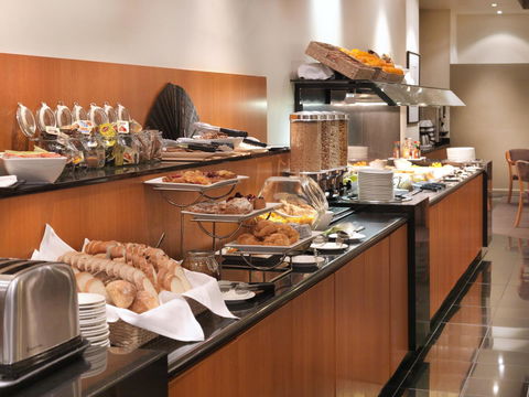 Hotel Grand Chancellor Melbourne - VIC Tourism 42
