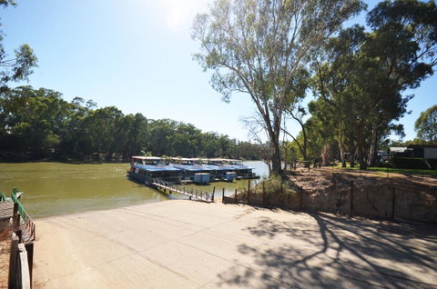 Tasman Holiday Parks - Merool On The Murray - VIC Tourism 3