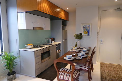 Vibe-Modern 2 Bed Apartment - VIC Tourism 4