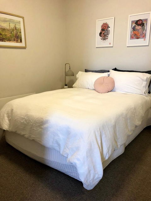 Vibe-Modern 2 Bed Apartment - VIC Tourism 1