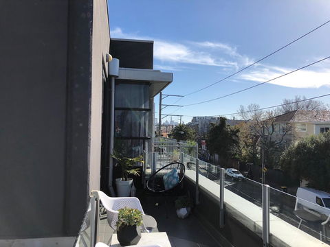 Vibe-Modern 2 Bed Apartment - VIC Tourism 8