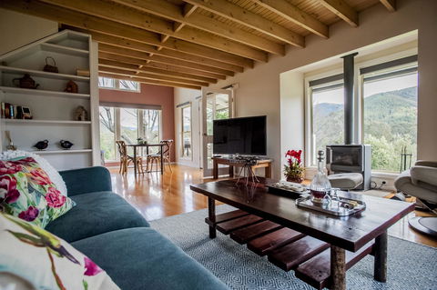 Abbys Cottages Bright - VIC Tourism 16