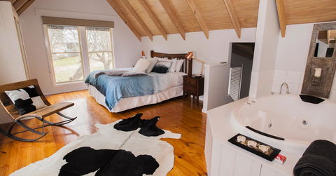 Abbys Cottages Bright - VIC Tourism 19