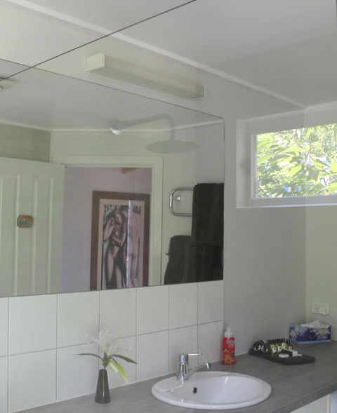 Abbys Cottages Bright - VIC Tourism 13