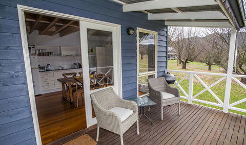 Abbys Cottages Bright - VIC Tourism 24