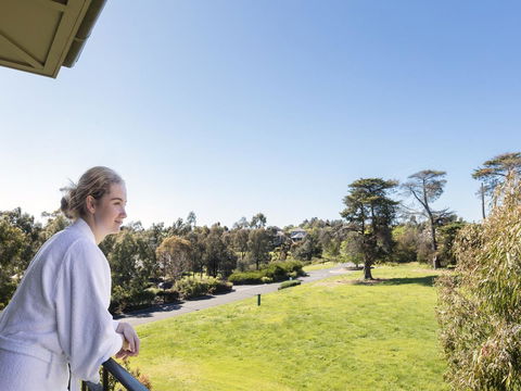 Yarra Valley Lodge - VIC Tourism 43