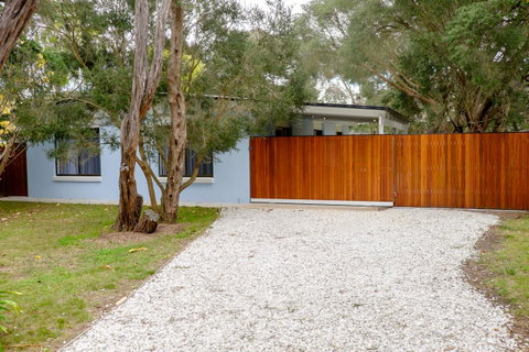 Cottage On Rye - VIC Tourism 10
