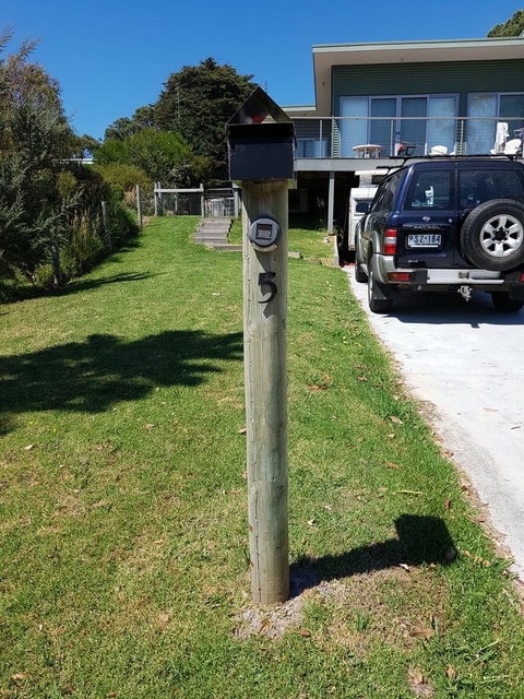 Beach Retreat Apartment Marengo - VIC Tourism 20