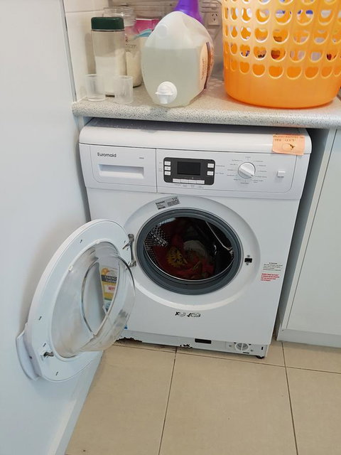 Beach Retreat Apartment Marengo - VIC Tourism 5