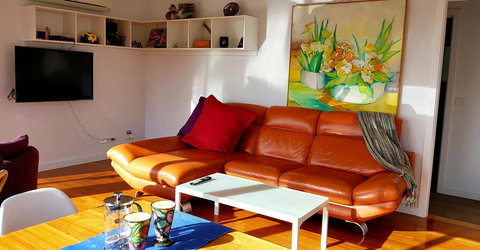 Beach Retreat Apartment Marengo - VIC Tourism 6