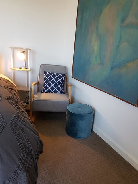 Beach Retreat Apartment Marengo - VIC Tourism 9