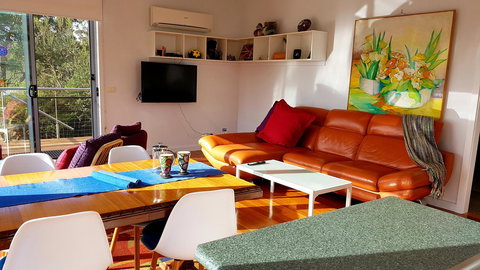 Beach Retreat Apartment Marengo - VIC Tourism 2