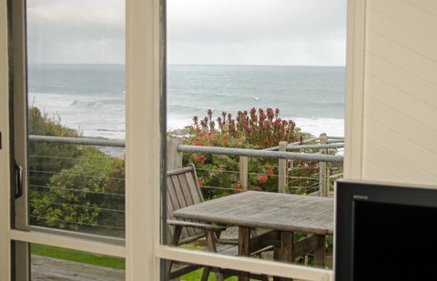 5 Whitecrest Great Ocean Road Resort - Ocean Views - VIC Tourism 24