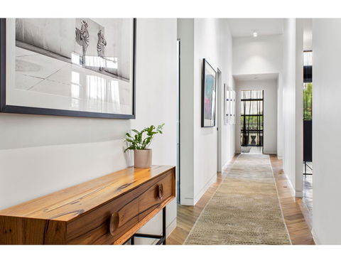 Ultimate Luxury Penthouse From The Block - VIC Tourism 12