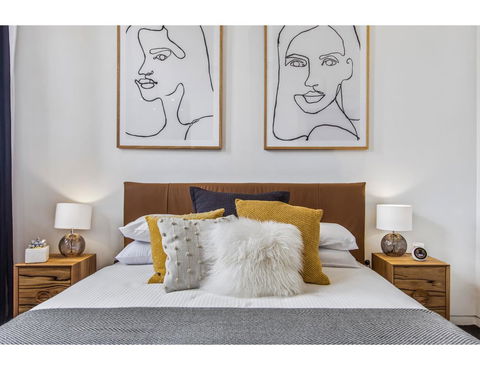 Ultimate Luxury Penthouse From The Block - VIC Tourism 7