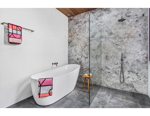 Ultimate Luxury Penthouse From The Block - VIC Tourism 17