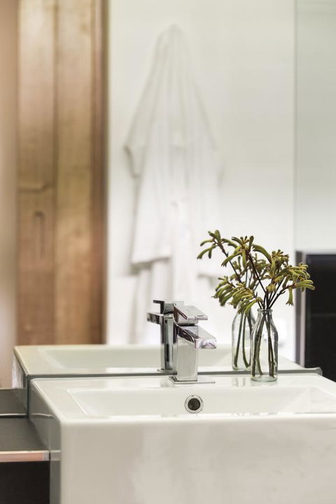 Botanica Editions - VIC Tourism 32