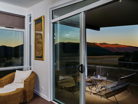 Panoramia Villas - VIC Tourism 8