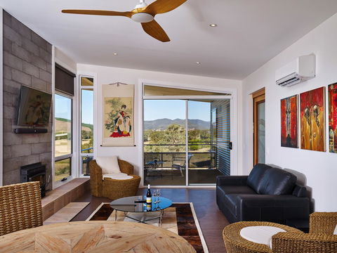 Panoramia Villas - VIC Tourism 10